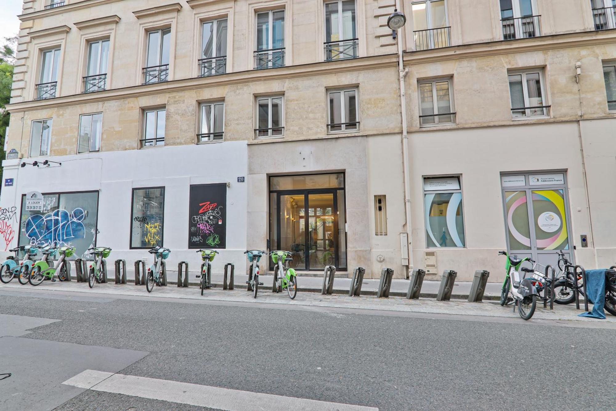 Charmant Studio Palais Royal Musee Du Louvre Paris Dış mekan fotoğraf